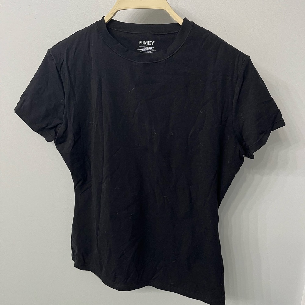 PUMIEY Women’s Black Short Sleeve Crewneck